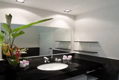 Grove Gardens 2 bed Garden Apt