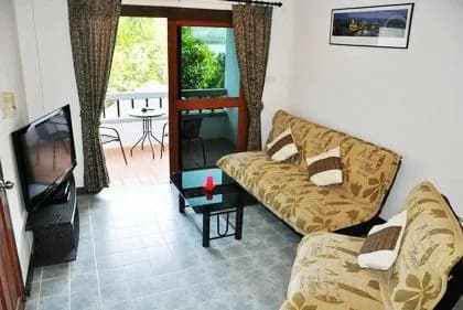 Chaweng Lakeview Apartments - 3