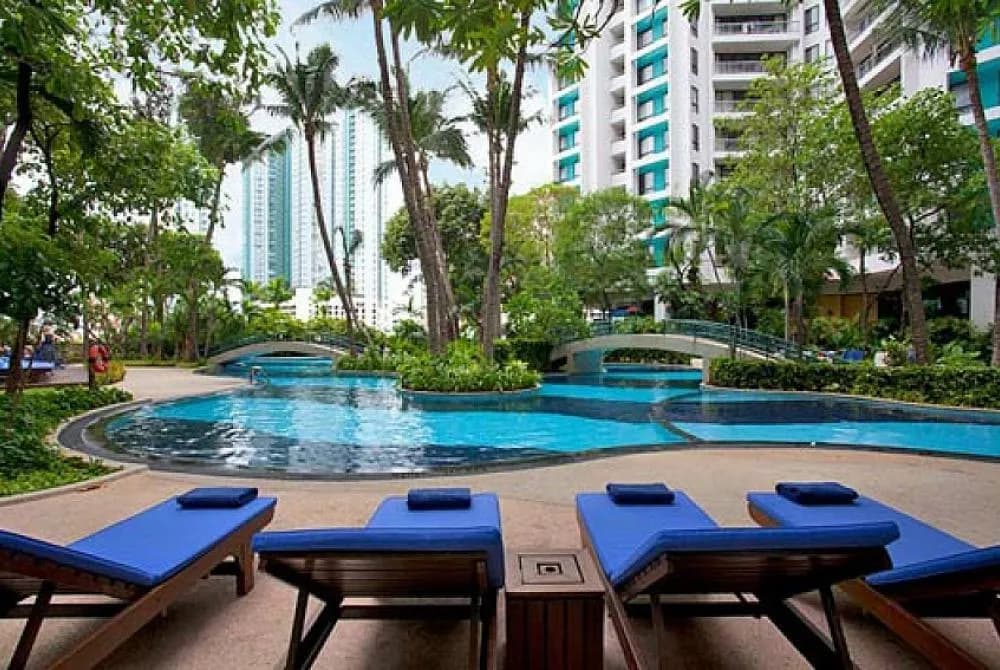 Sathorn 2 Bedroom Suite - 4