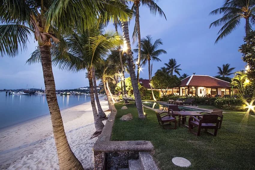 Bangrak Beachfront Villa - 5