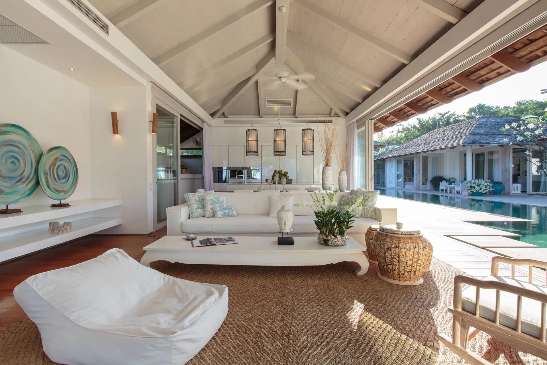 Mia Estate photo 5 of 14