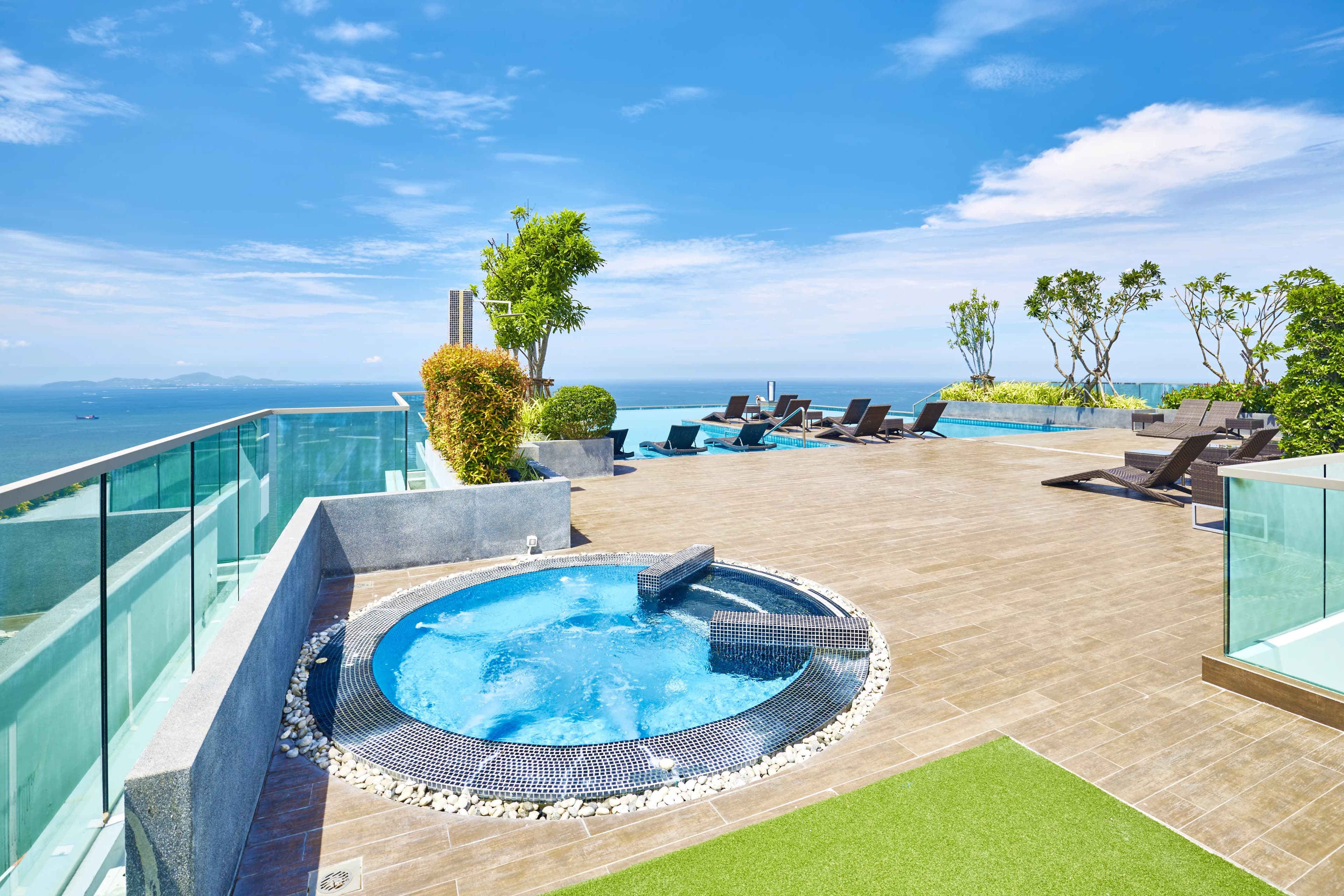 W Tower Studio 1005 - 3