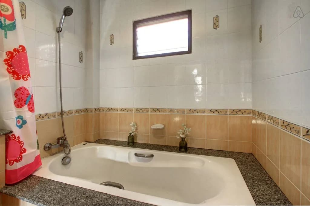 300 meters to the beach - 5