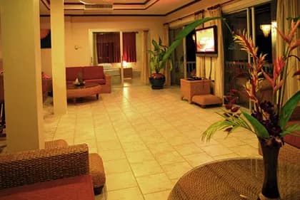 Constanza Penthouse Apt - 4