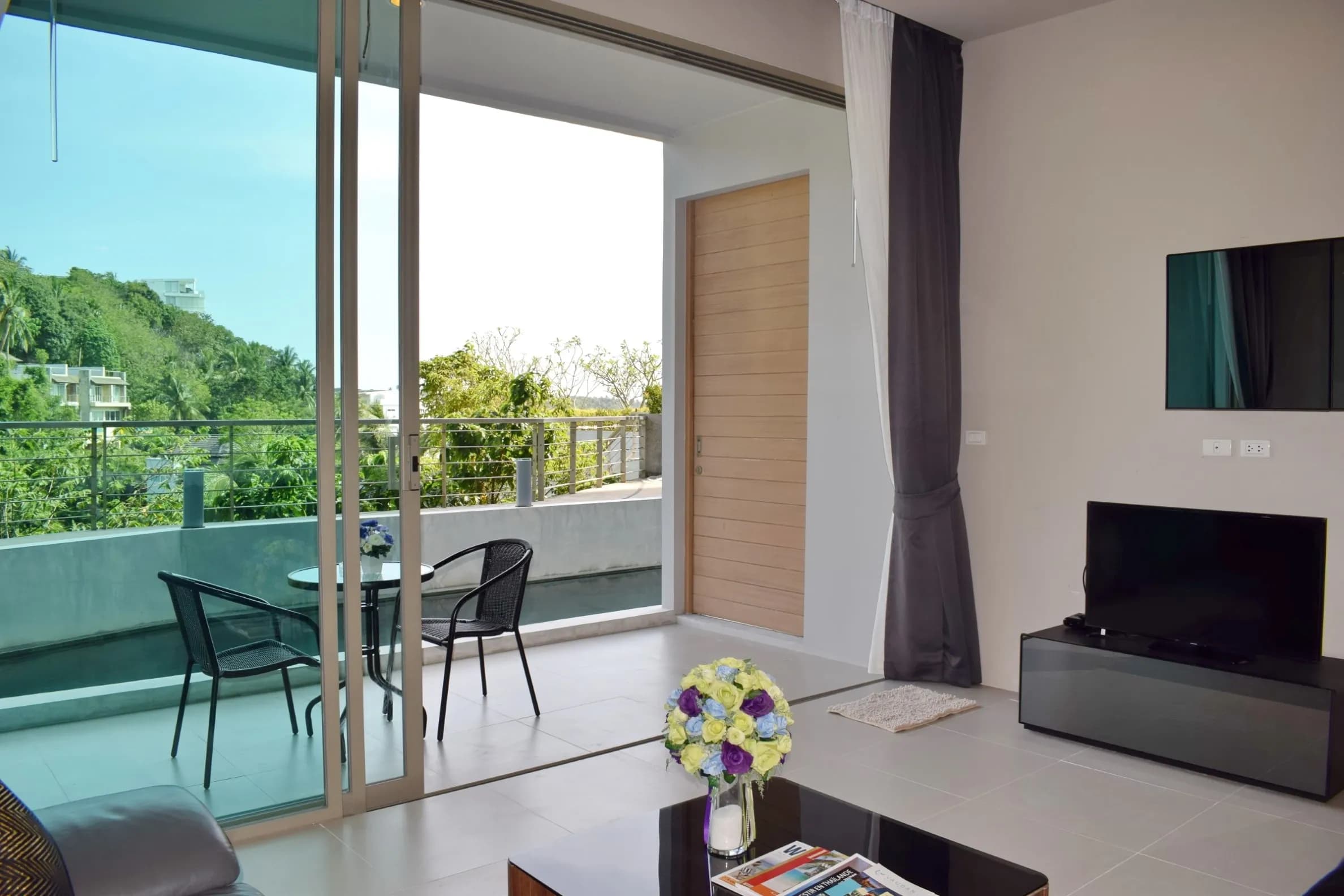 Studio Pool Access Karon Hill - G16 - 5