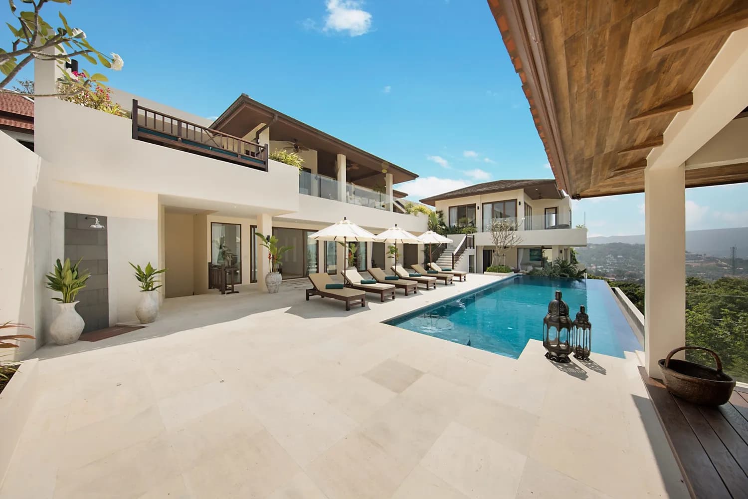 Villa Pool on the Hill