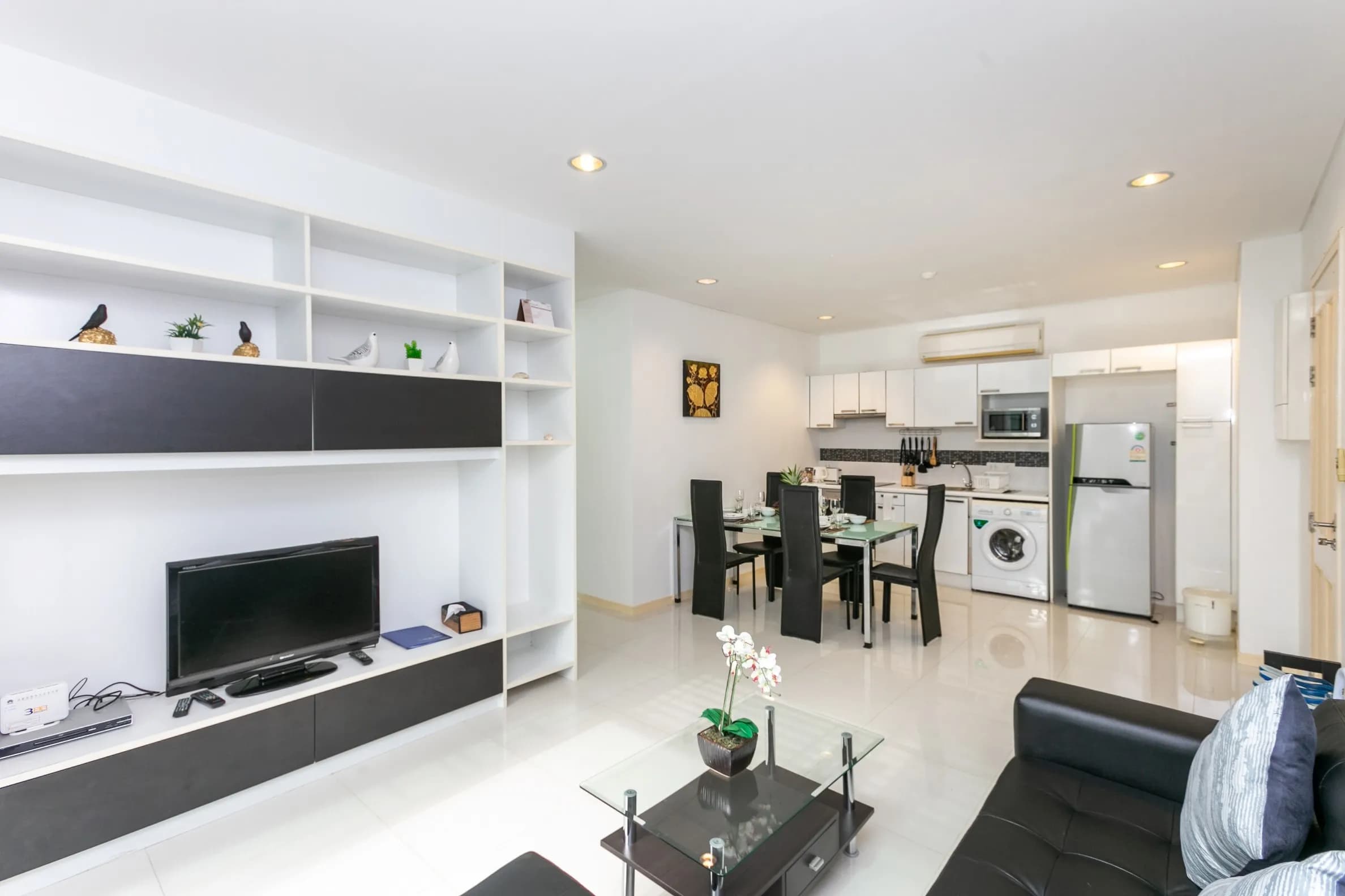 3 Bdr Apartment in The Heart Kamala