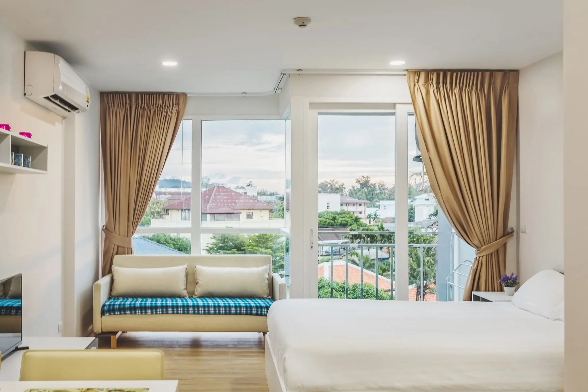 Condo in Kata in Ozone (A519)